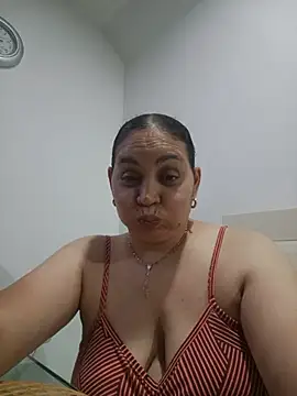 MirandaSoto online show from 07-10-26, 03:44