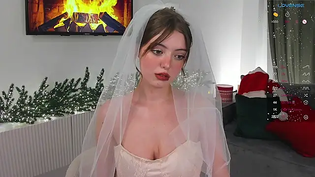 Snapshot of ellyford chatting on 12-15-24, 04:48 ellyford online show from 12-15-24, 04:48