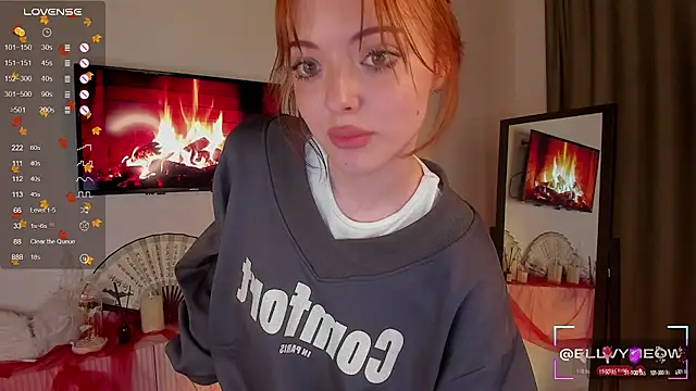 Snapshot of ellyford chatting on 03-19-25, 08:22 ellyford online show from 03-19-25, 08:22