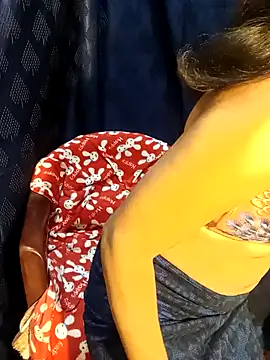 Stripy Doll online show from 12-15-24, 02:19