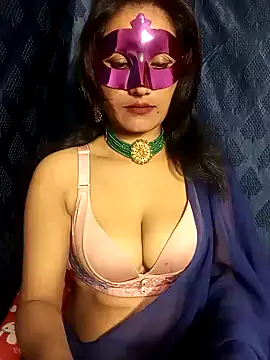 Stripy Doll online show from 12-15-24, 08:04