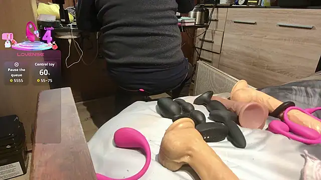 misteryman1956 online show from 02-23-26, 06:55