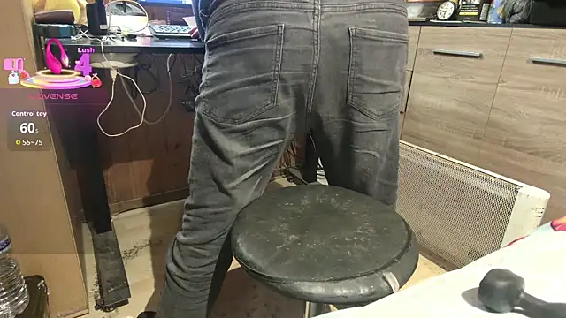 misteryman1956 online show from 04-09-26, 06:19