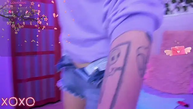 lauren evans96 online show from 01-25-25, 02:58