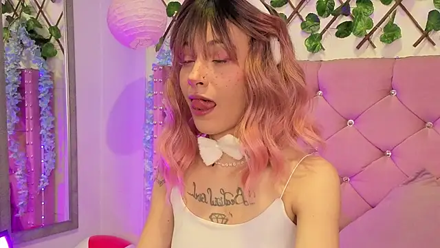 lauren evans96 online show from 10-28-25, 03:43