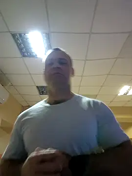 Snapshot of Crek666 chatting on 01-10-25, 05:15 Crek666 online show from 01-10-25, 05:15