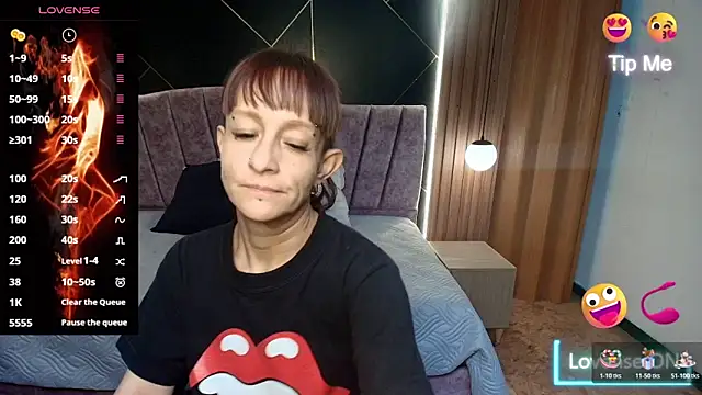 NatashaMason  online show from 06-10-26, 07:35