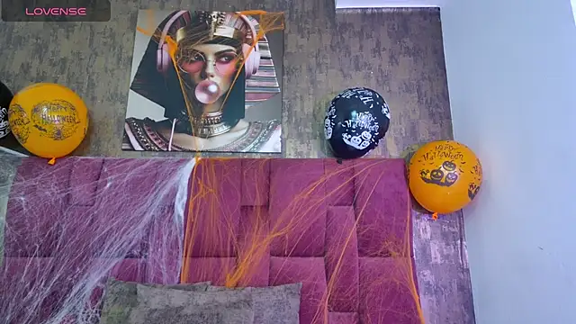 nicole  parker1 online show from 10-24-25, 07:10