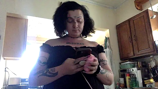 Snapshot of CurvyTrans2002 chatting on 07-25-26, 10:29 CurvyTrans2002 online show from 07-25-26, 10:29