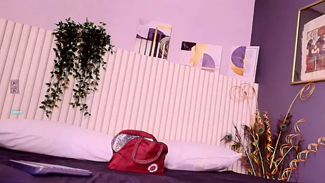 karina gomez 18 online show from 06-30-26, 11:00