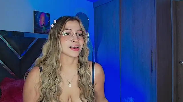 Issabela G1 online show from 11-30-25, 12:47