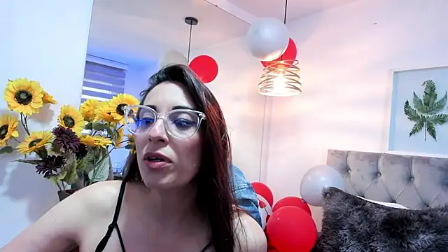 Nami sunny online show from 09-21-25, 07:48