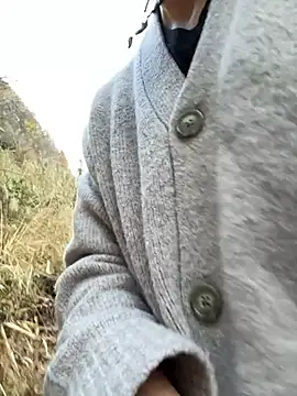 Hideen-real-face online show from 11-21-25, 06:23