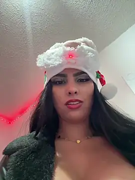 Snapshot of Maddy_Rouse_ chatting on 12-25-24, 02:46 Maddy Rouse  online show from 12-25-24, 02:46