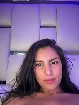 Snapshot of Maddy_Rouse_ chatting on 01-06-25, 04:47 Maddy Rouse  online show from 01-06-25, 04:47