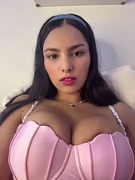 Snapshot of Maddy_Rouse_ chatting on 03-09-25, 02:18 Maddy Rouse  online show from 03-09-25, 02:18