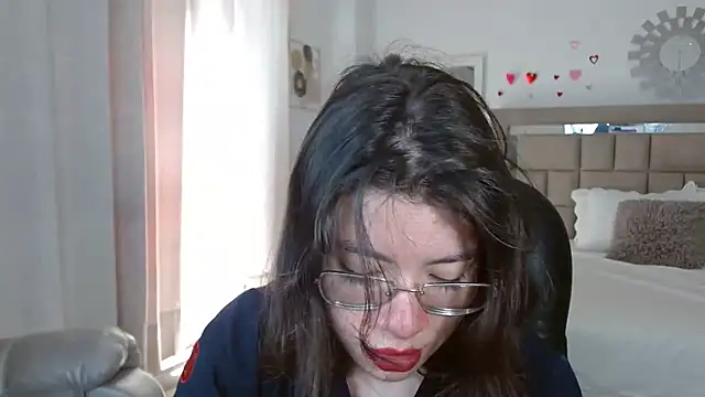 zoecruzz online show from 09-09-25, 02:16