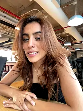 Katee Jones online show from 12-20-25, 09:33