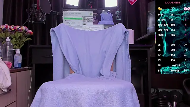 Raissa sky26 online show from 04-18-26, 02:48