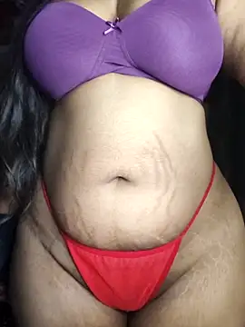 Snapshot of susmithasushi81 chatting on 03-12-26, 04:02 susmithasushi81 online show from 03-12-26, 04:02