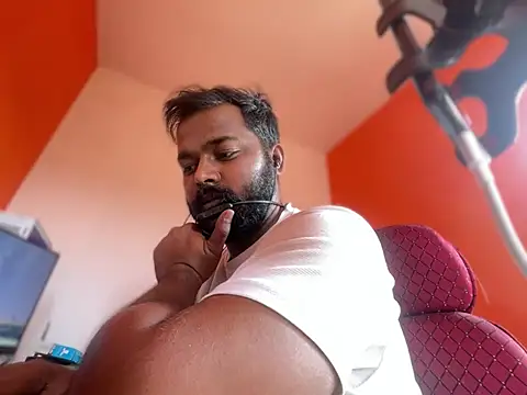Snapshot of manoj_master chatting on 05-28-26, 09:17 manoj master online show from 05-28-26, 09:17