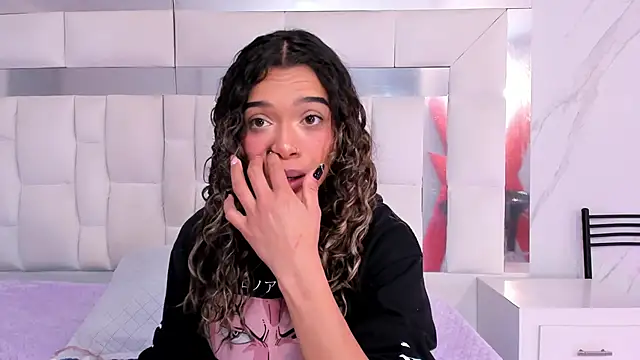 BritneyCollins online show from 10-07-25, 12:02