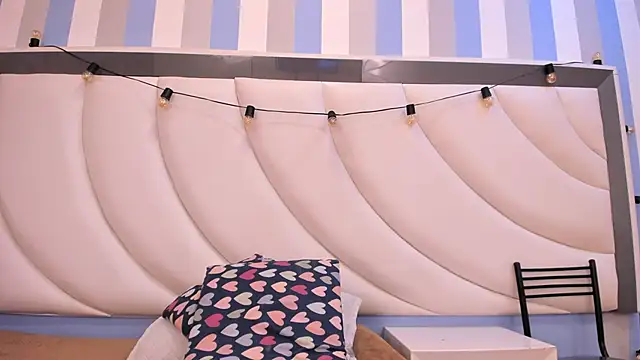 BritneyCollins online show from 04-19-26, 04:28