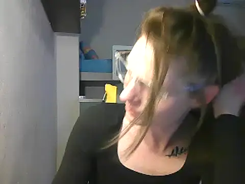 Feli blue online show from 01-08-25, 08:49