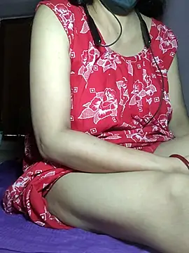 Snapshot of IndianRima chatting on 10-06-25, 04:43 IndianRima online show from 10-06-25, 04:43