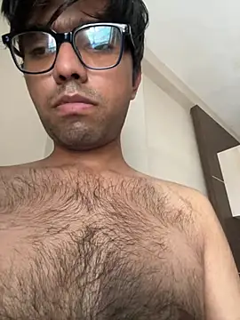 BoyzaraHatke online show from 04-17-26, 10:40