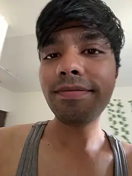 BoyzaraHatke online show from 04-25-26, 07:22