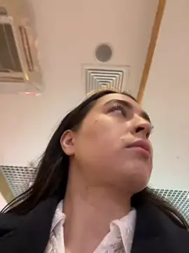 Holly Play online show from 02-10-25, 09:04