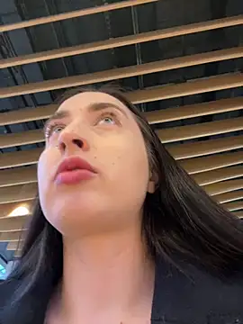 Holly Play online show from 02-11-25, 07:23