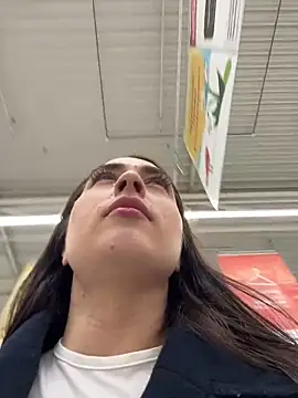 Holly Play online show from 02-19-25, 01:17