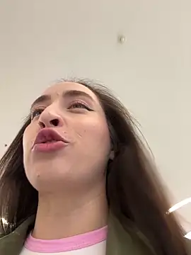 Holly Play online show from 09-25-25, 07:12