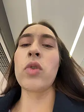 Holly Play online show from 12-03-25, 11:08