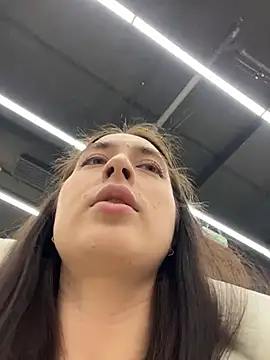 Holly Play online show from 02-18-26, 12:01