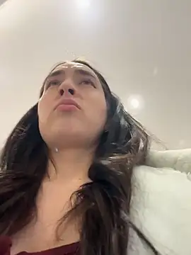 Holly Play online show from 02-26-26, 12:04