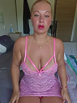 Chaudesquirt online show from 07-16-26, 09:15