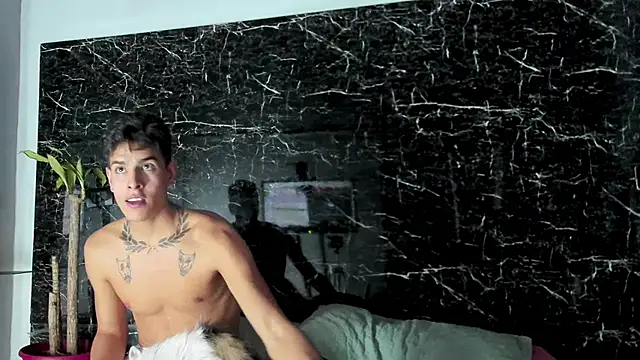 Couplehot  1 online show from 12-07-24, 03:58