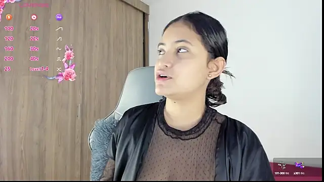 Snapshot of Isa_squirt1 chatting on 02-23-25, 06:45 Isa squirt1 online show from 02-23-25, 06:45