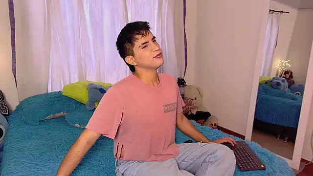 Chris Maddox online show from 10-18-25, 06:19