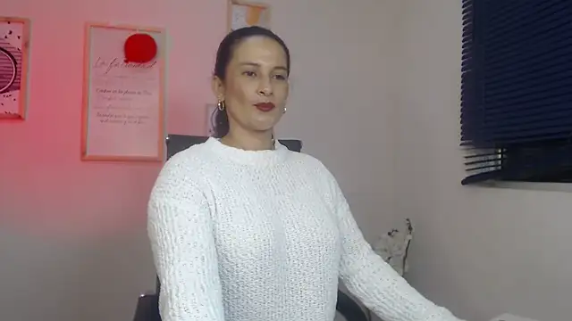 Snapshot of lucy_diiaz chatting on 03-01-25, 11:47 lucy diiaz online show from 03-01-25, 11:47