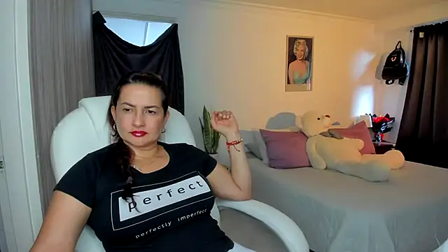 Snapshot of lucy_diiaz chatting on 12-03-25, 06:50 lucy diiaz online show from 12-03-25, 06:50