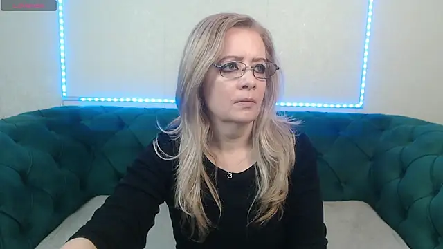 IvanaCharm online show from 03-01-25, 04:26