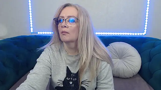 IvanaCharm online show from 05-04-26, 03:24