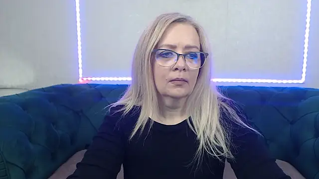 IvanaCharm online show from 05-08-26, 03:23