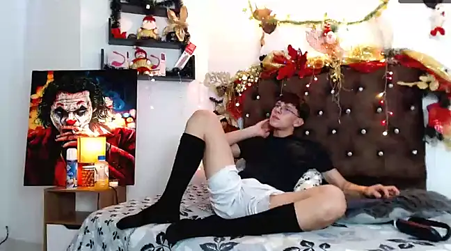 flowers18 online show from 12-29-24, 08:58