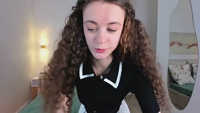 Curly Moon online show from 06-20-26, 02:42