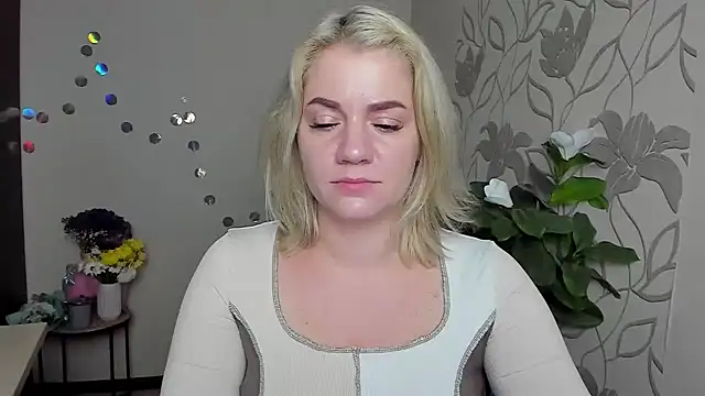 MariaSttone online show from 11-25-25, 10:32